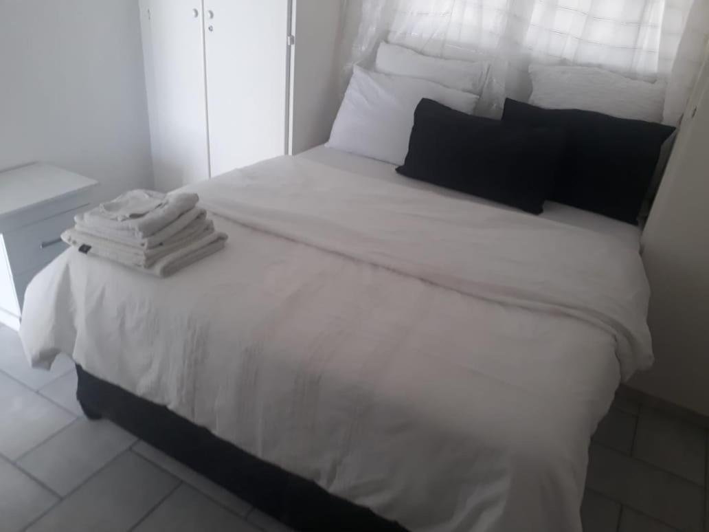 The Apartment On Katherine Street In Central Sandton โจฮันเนสเบิร์ก ภายนอก รูปภาพ