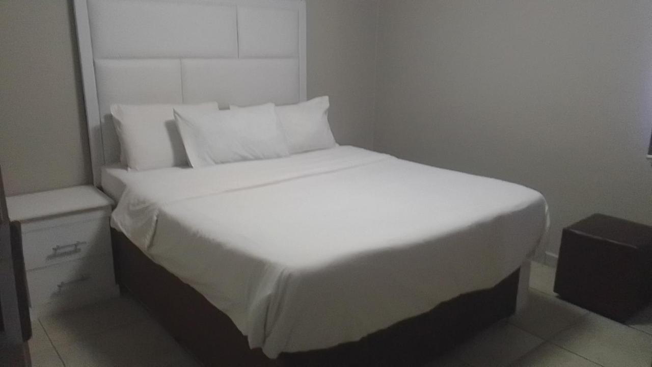 The Apartment On Katherine Street In Central Sandton โจฮันเนสเบิร์ก ภายนอก รูปภาพ